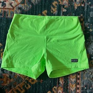 FLEO Apex Contour - Size M - Lime Color